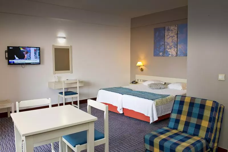 استودیوی استاندارد, Aparthotel Imperatriz