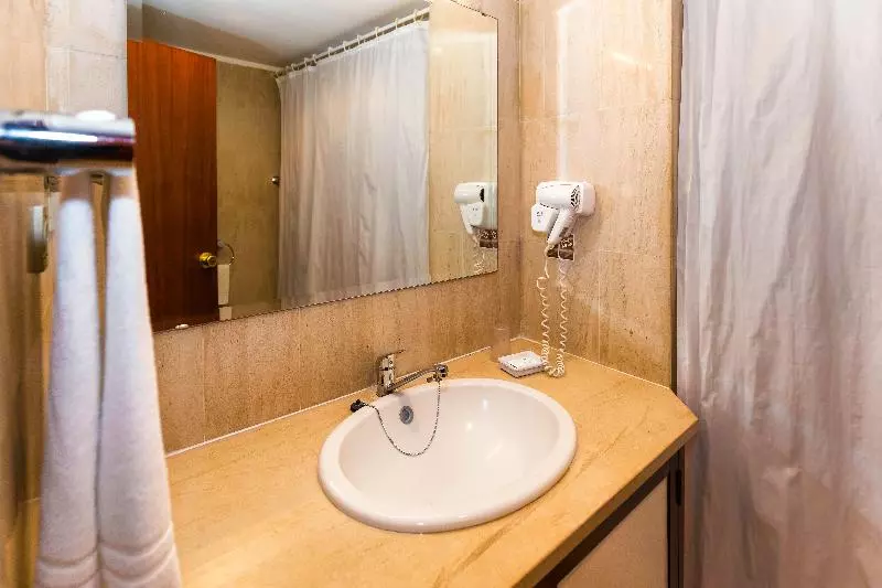 استودیوی استاندارد, Aparthotel Imperatriz