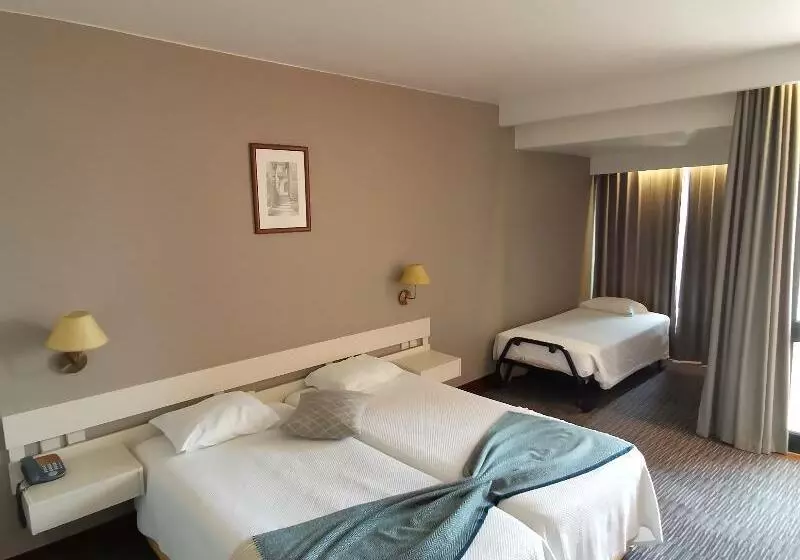 استودیوی استاندارد, Aparthotel Imperatriz