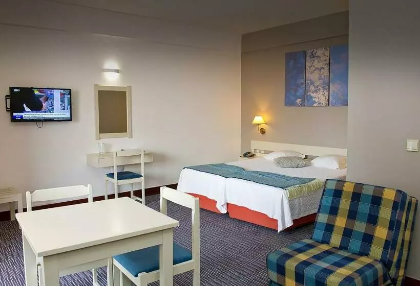 استودیوی استاندارد, Aparthotel Imperatriz