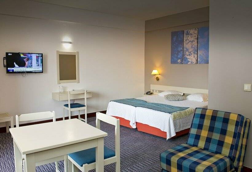 استودیوی استاندارد, Aparthotel Imperatriz