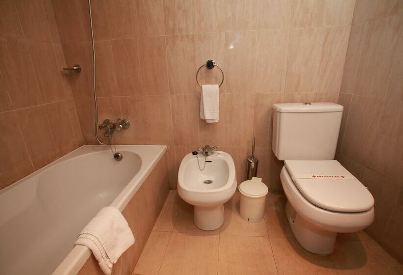 استودیوی استاندارد, Aparthotel Imperatriz