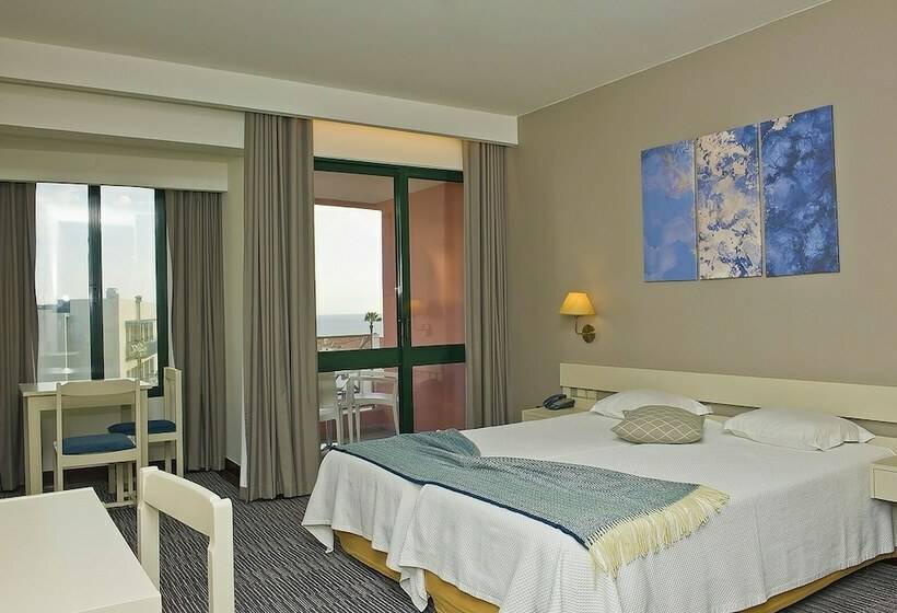 استودیوی استاندارد با چشمانداز دریا, Aparthotel Imperatriz