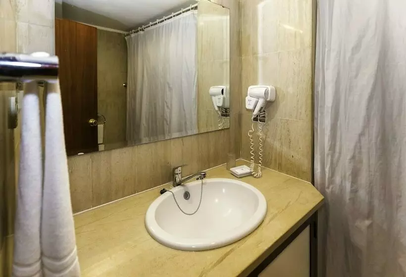 استودیوی استاندارد با چشم‌انداز دریا, Aparthotel Imperatriz