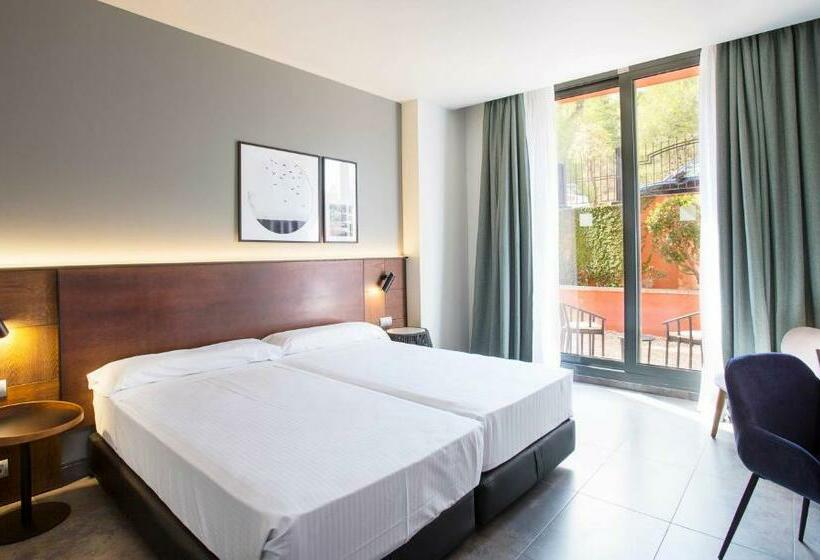 חדר סטנדרט עם טרסה, Dolce by Wyndham Barcelona Resort