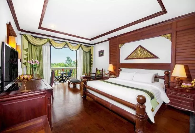 キングサイズベッドのスタンダードルーム, Borei Angkor Resort & Spa