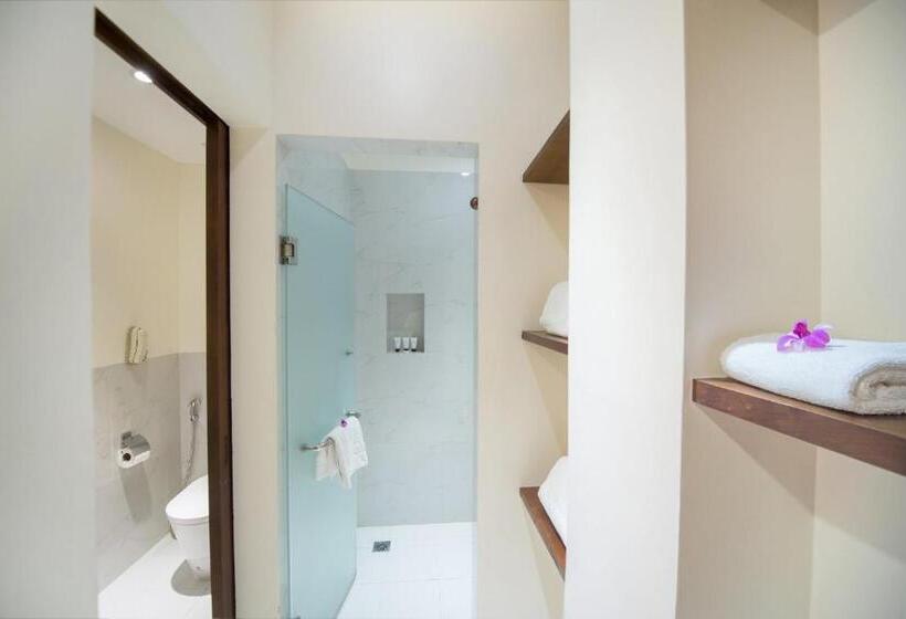 キングサイズベッドのデラックスルーム, Borei Angkor Resort & Spa