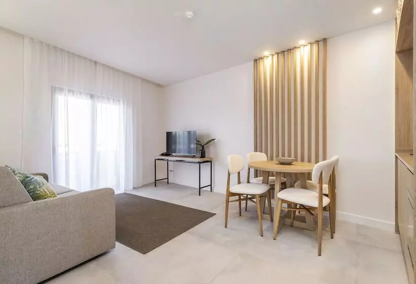 آپارتمان 1 خوابه, Clube Maria Luisa