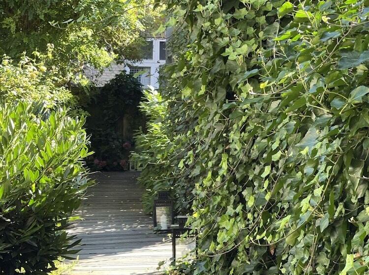 Номер Базовый Совметсный Санузел, Sofs Boutique