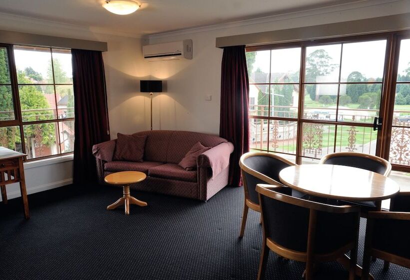 带双人大床的行政管理套房, Tamar Valley Resort Grindelwald