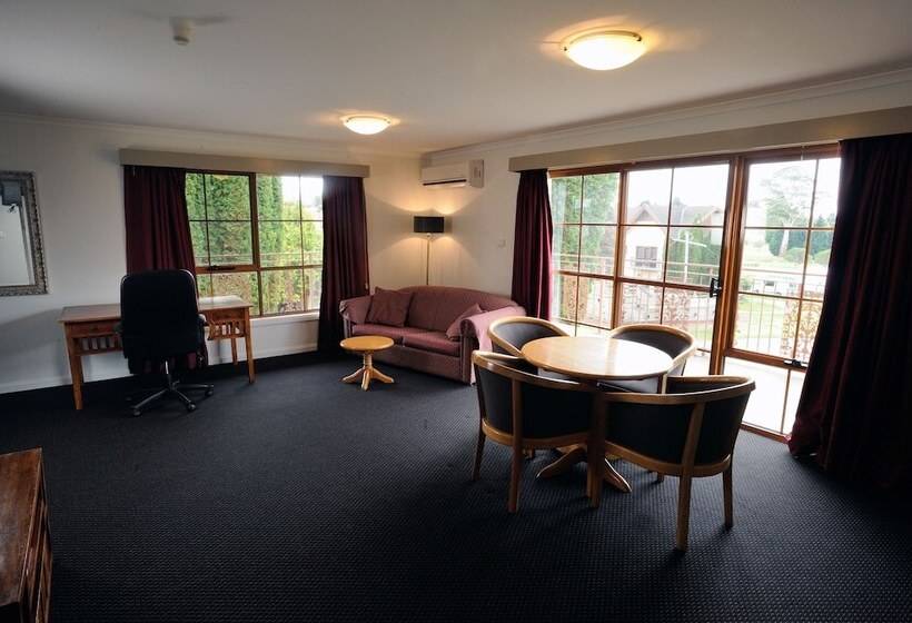 带双人大床的行政管理套房, Tamar Valley Resort Grindelwald