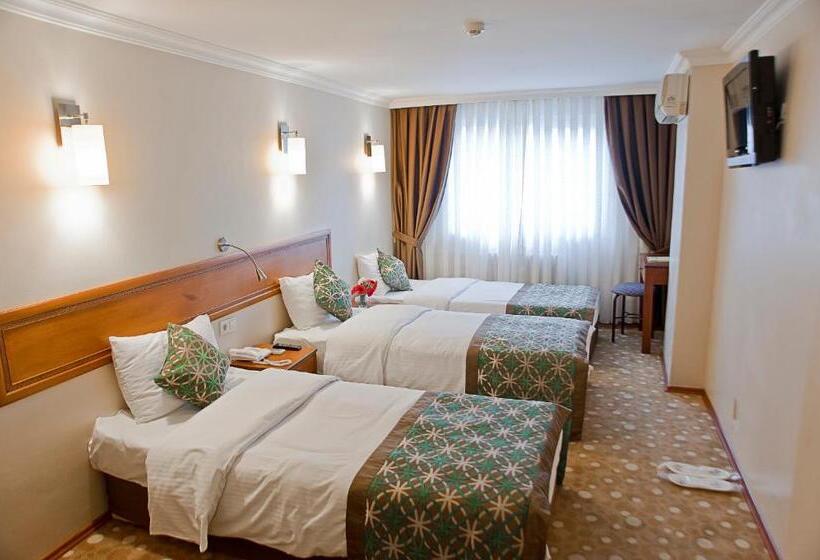 Cameră Triplă Standard, Avlonya