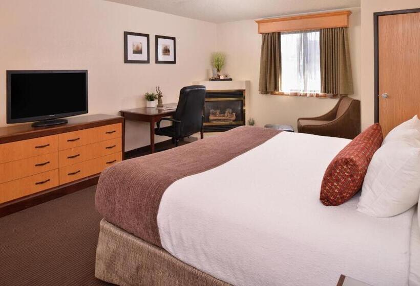 غرفة قياسية سرير كينج, Best Western Plus Sidney Lodge