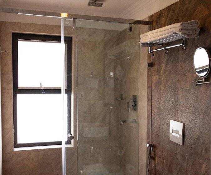 اتاق لوکس, Country Villa