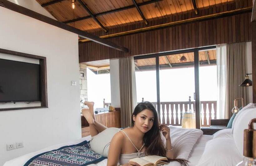 سوییت اجرایی, Country Villa