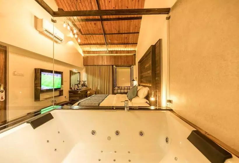 سوییت جونیور, Country Villa
