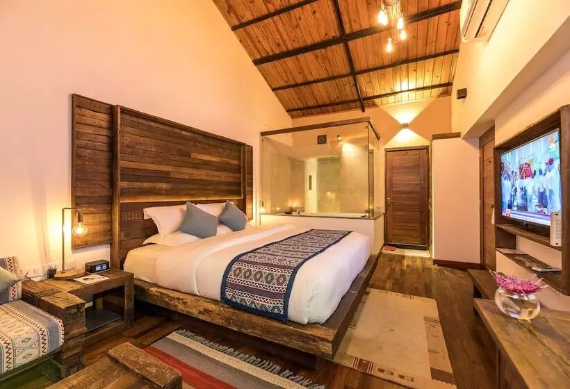 سوییت جونیور, Country Villa