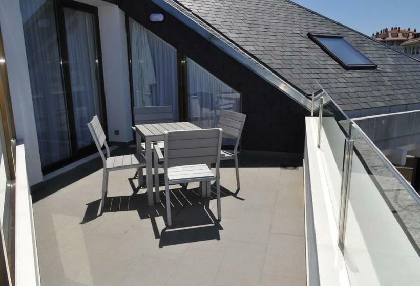 סוויטת ג'וניור עם טרסה, Gran Hotel Victoria