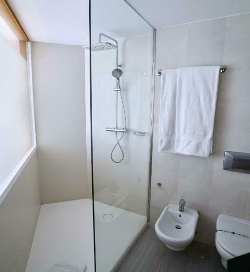 סוויטת ג'וניור עם טרסה, Gran Hotel Victoria