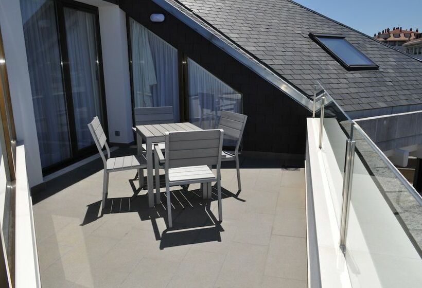 סוויטת ג'וניור עם טרסה, Gran Hotel Victoria