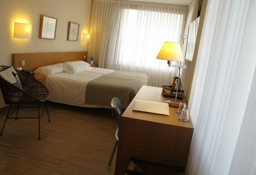 חדר סטנדרט עם טרסה, Gran Hotel Victoria