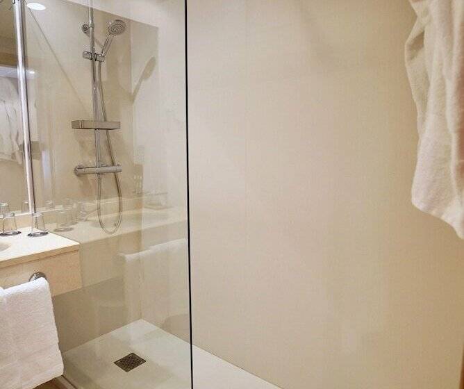 חדר סטנדרט עם טרסה, Gran Hotel Victoria