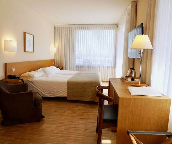 חדר סטנדרט עם טרסה, Gran Hotel Victoria