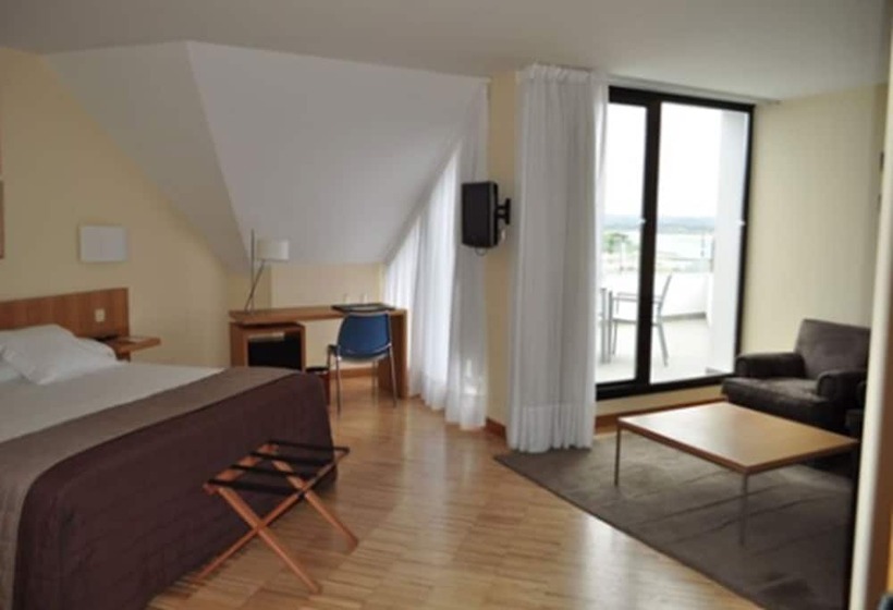 חדר סטנדרט עם טרסה, Gran Hotel Victoria