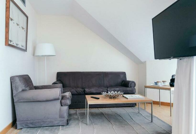 סוויטת ג'וניור דלוקס, Gran Hotel Victoria