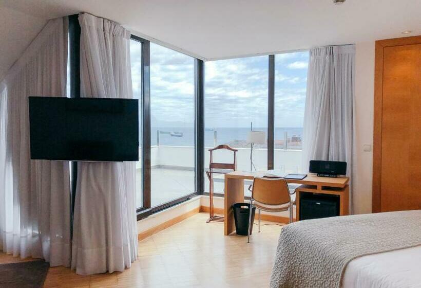 סוויטת ג'וניור דלוקס, Gran Hotel Victoria