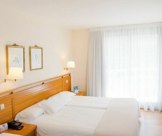 חדר משפחתי, Gran Hotel Victoria