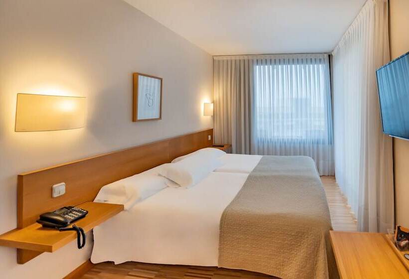 חדר סטנדרט עם טרסה, Gran Hotel Victoria