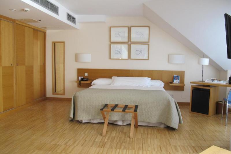 סוויטת ג'וניור עם טרסה, Gran Hotel Victoria