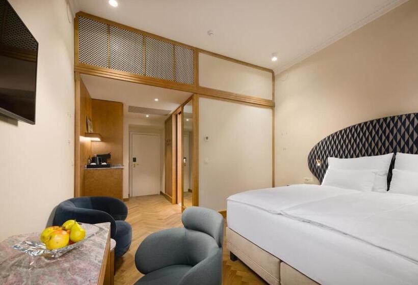 اتاق سوپریور, Grand Hotel Union Eurostars