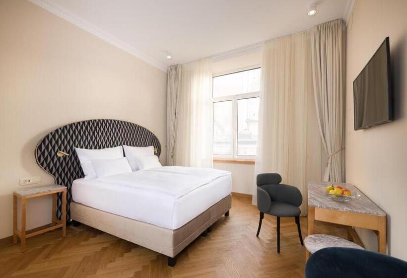 اتاق سوپریور, Grand Hotel Union Eurostars