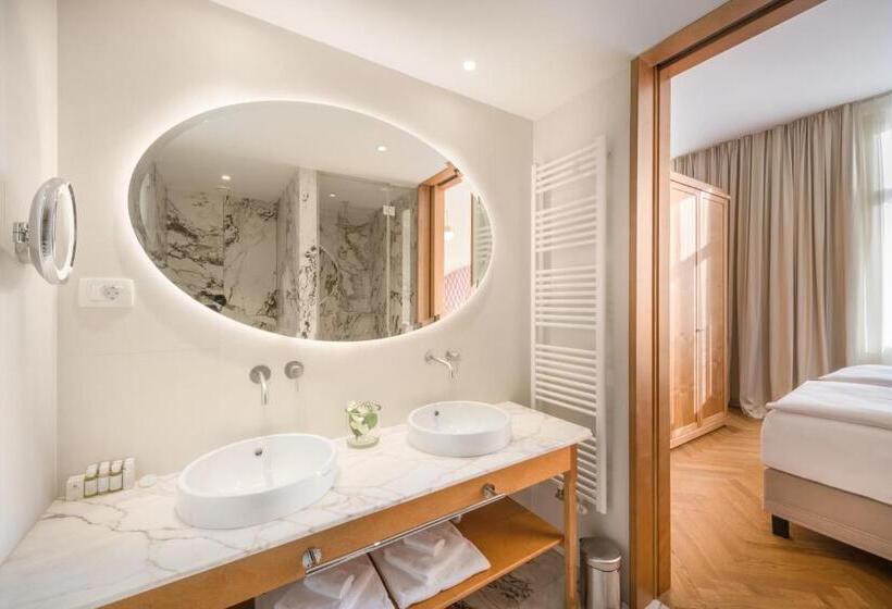 سوییت جونیور, Grand Hotel Union Eurostars