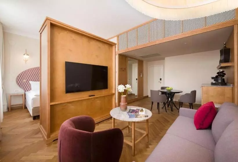 ジュニアスイート, Grand Hotel Union Eurostars