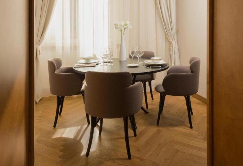 سوییت, Grand Hotel Union Eurostars