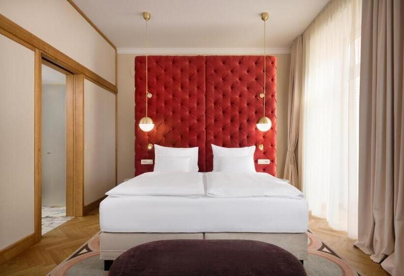 سوییت, Grand Hotel Union Eurostars