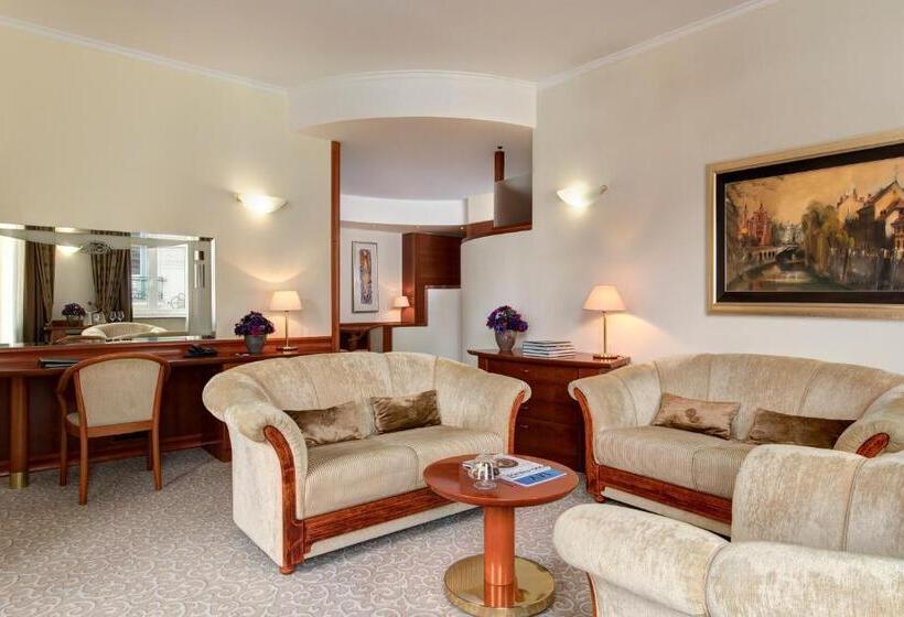 سوییت, Grand Hotel Union Eurostars