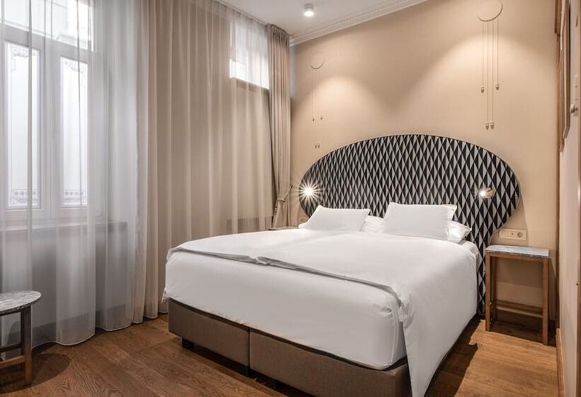 اتاق راحتی, Grand Hotel Union Eurostars