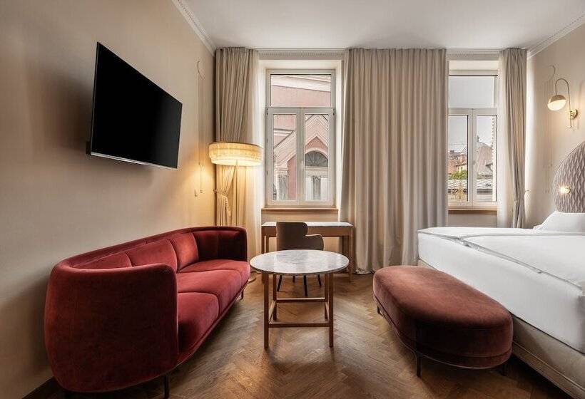 اتاق لوکس, Grand Hotel Union Eurostars