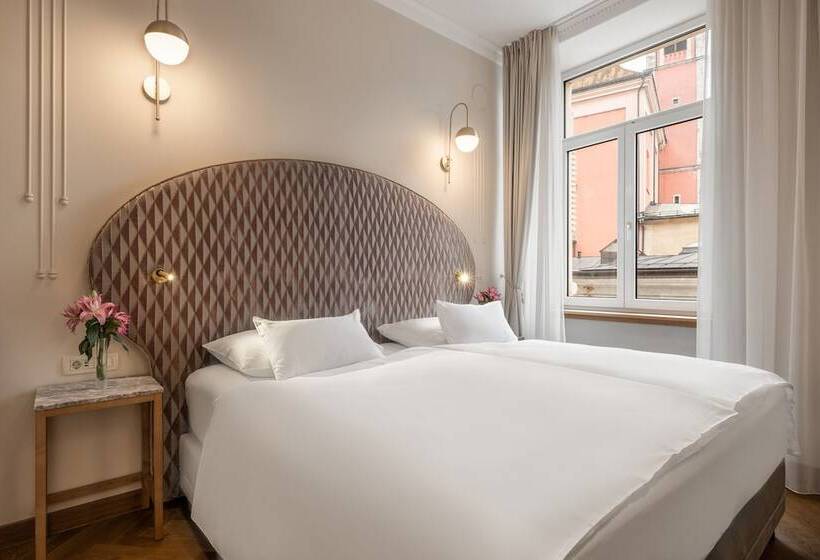 سوئیت 2 خوابه, Grand Hotel Union Eurostars