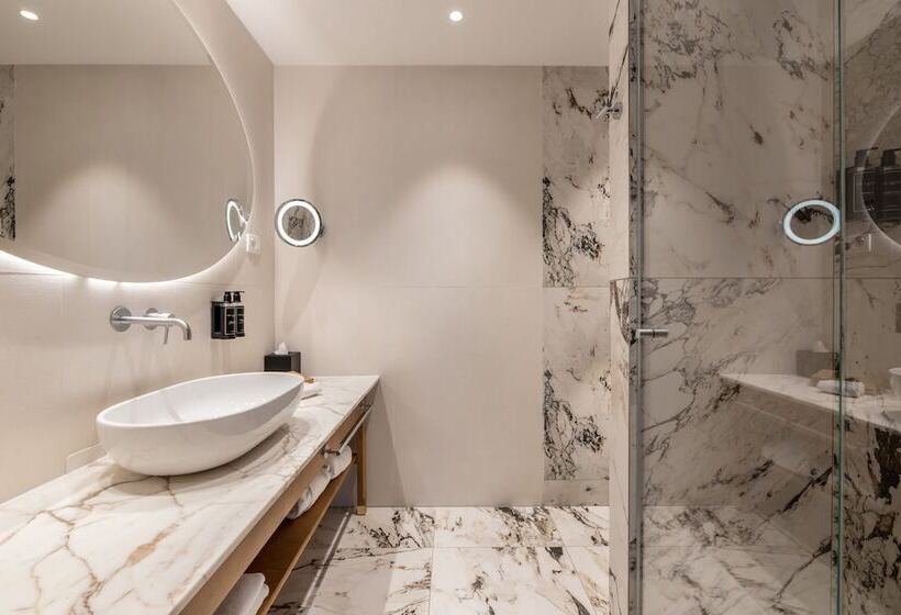 سوئیت 2 خوابه, Grand Hotel Union Eurostars