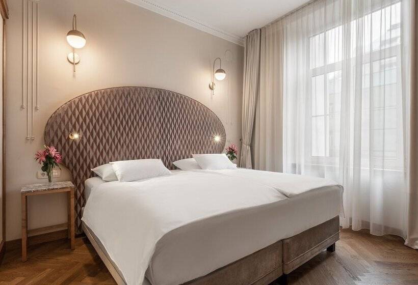 سوییت جونیور, Grand Hotel Union Eurostars