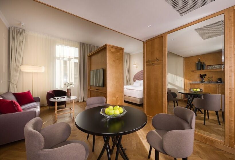 سوییت جونیور, Grand Hotel Union Eurostars