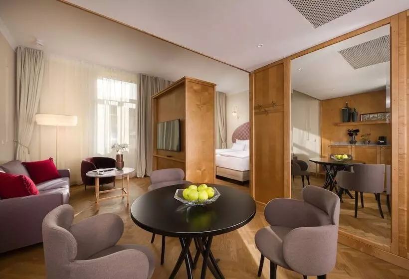 ジュニアスイート, Grand Hotel Union Eurostars