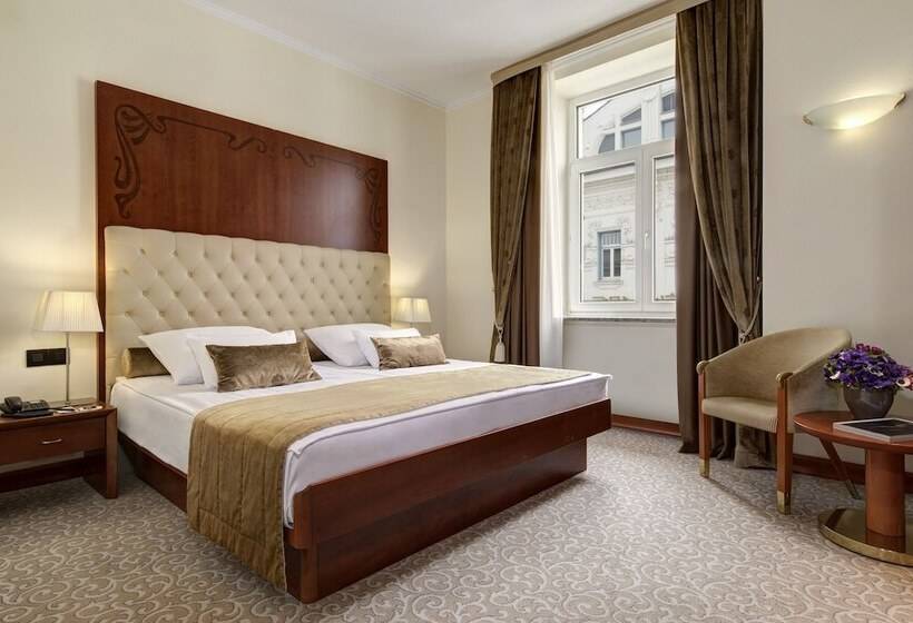 سوییت, Grand Hotel Union Eurostars