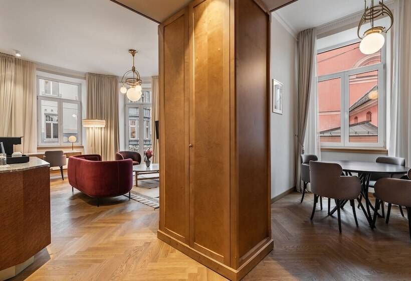 سوییت, Grand Hotel Union Eurostars