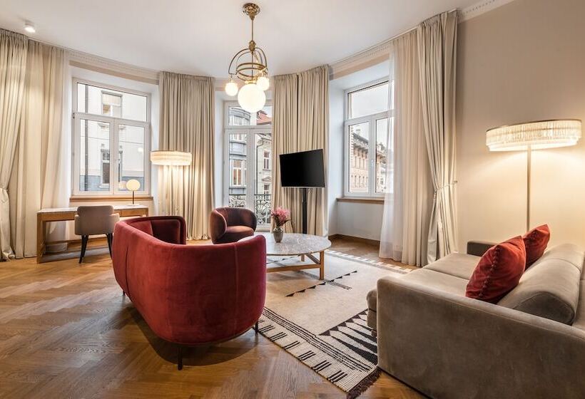 سوییت, Grand Hotel Union Eurostars
